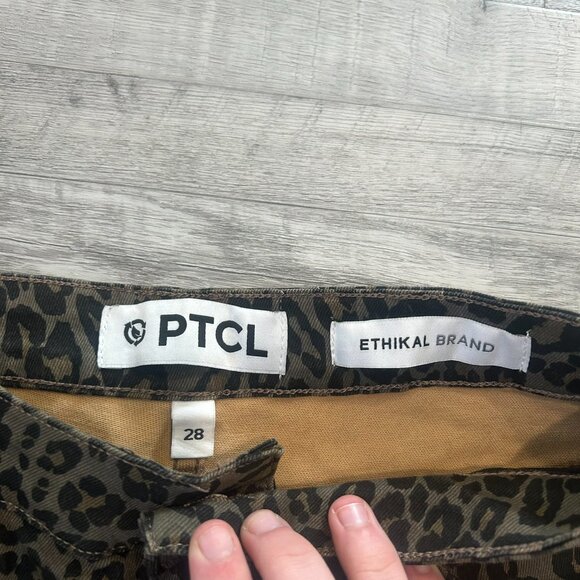 PTCL Ethical Brand Animal Print Wide Leg Women's Jeans S22 - Picture 3 of 7